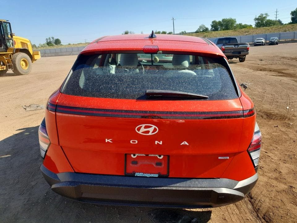 2024 HYUNDAI KONA SE 6