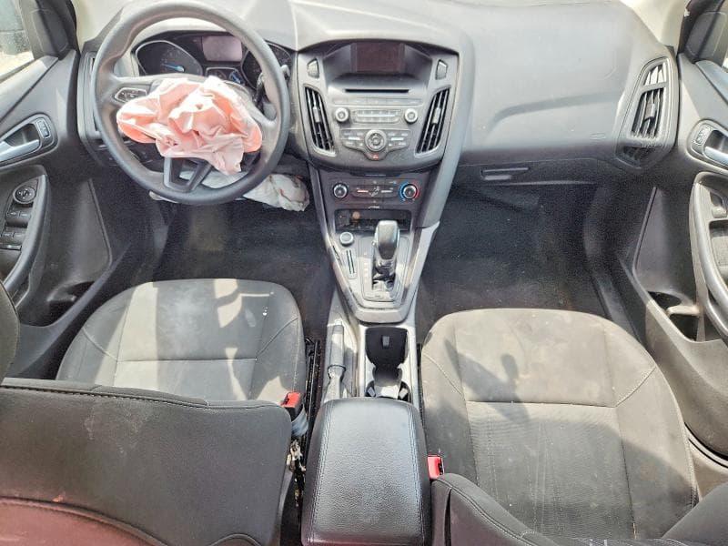 2017 FORD FOCUS SE 8