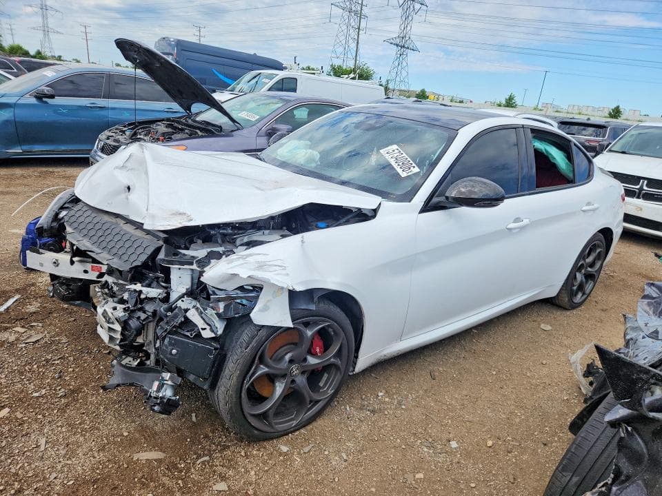 2021 ALFA ROMEO GIULIA TI - 1