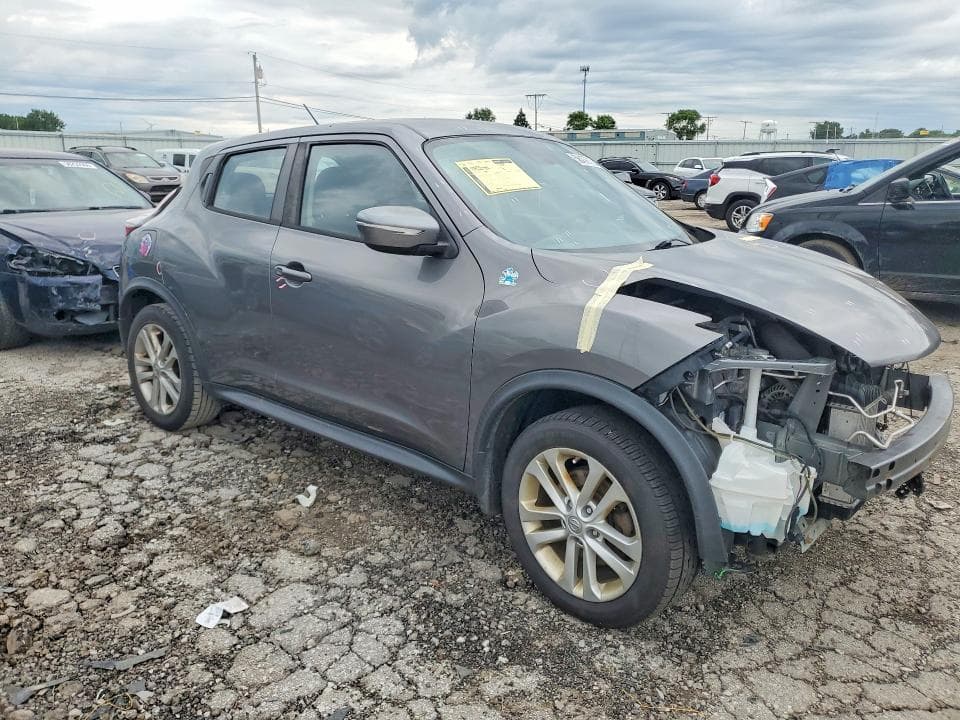 2017 NISSAN JUKE S 4
