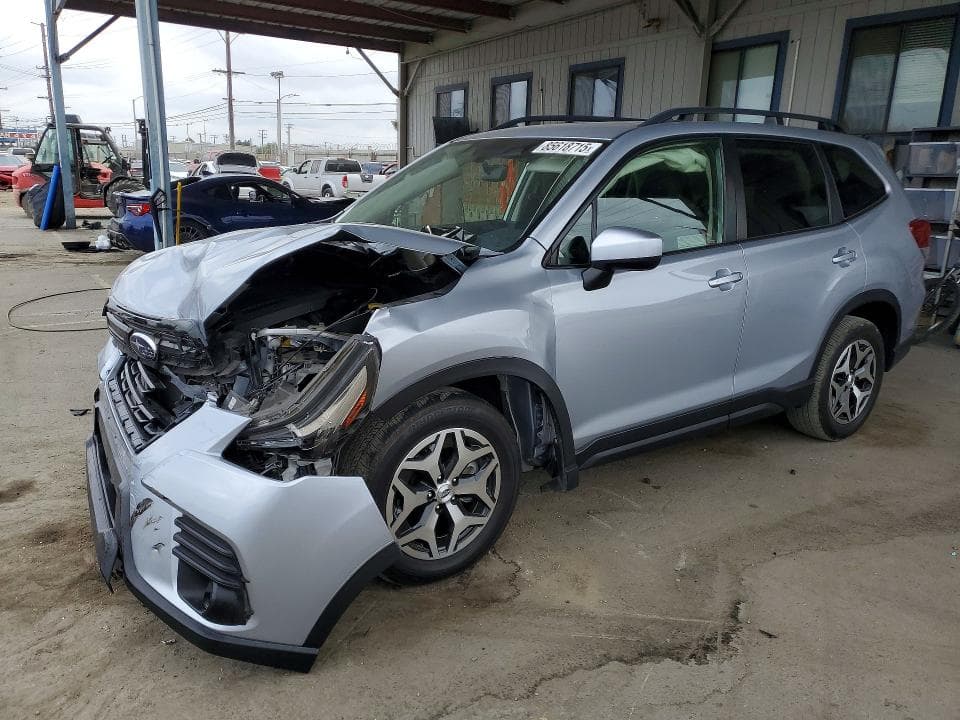 2023 SUBARU FORESTER PREMIUM - 1