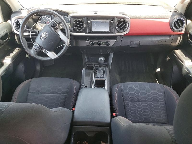 2017 TOYOTA TACOMA SR5 V6 8