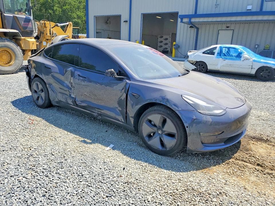 2023 TESLA MODEL 3 4