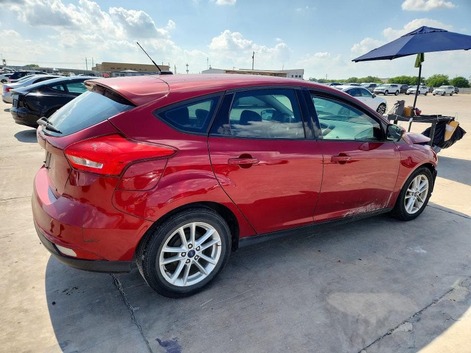 2017 FORD FOCUS SE 3