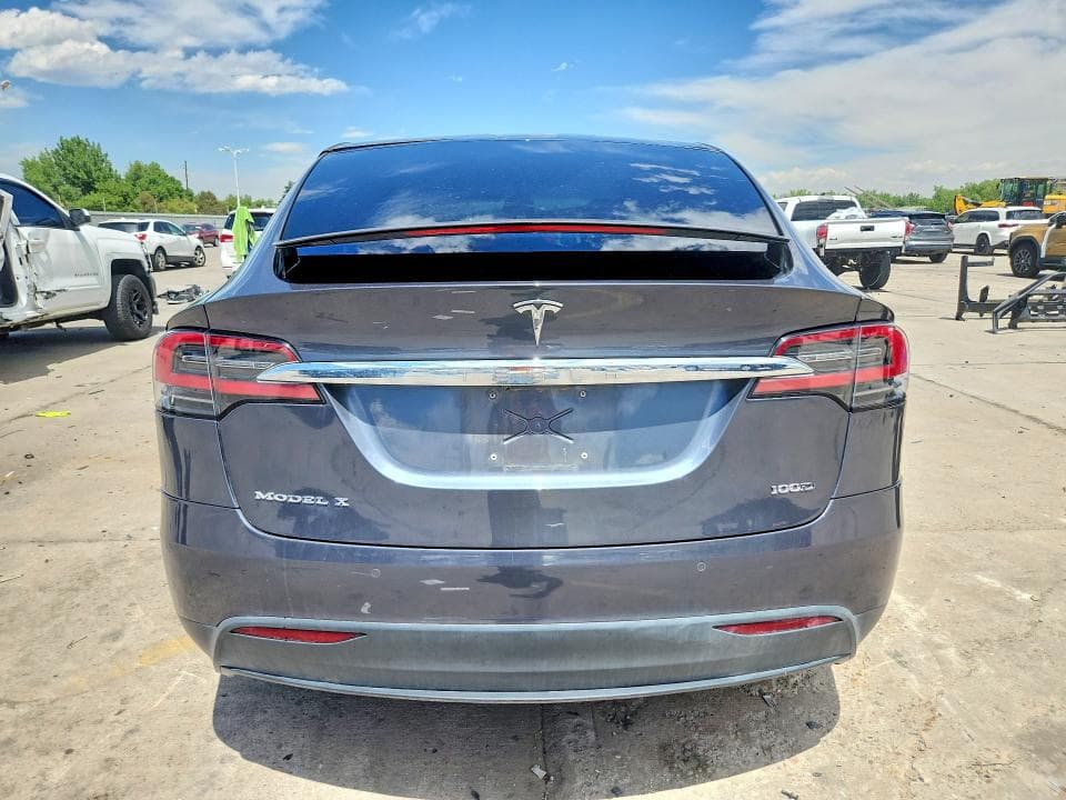 2018 TESLA MODEL X 6