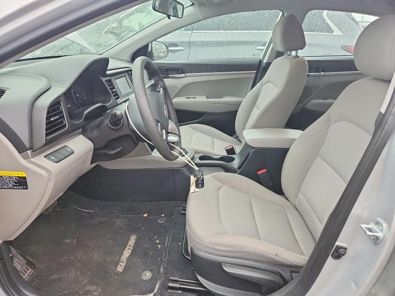 2019 HYUNDAI ELANTRA SE 7