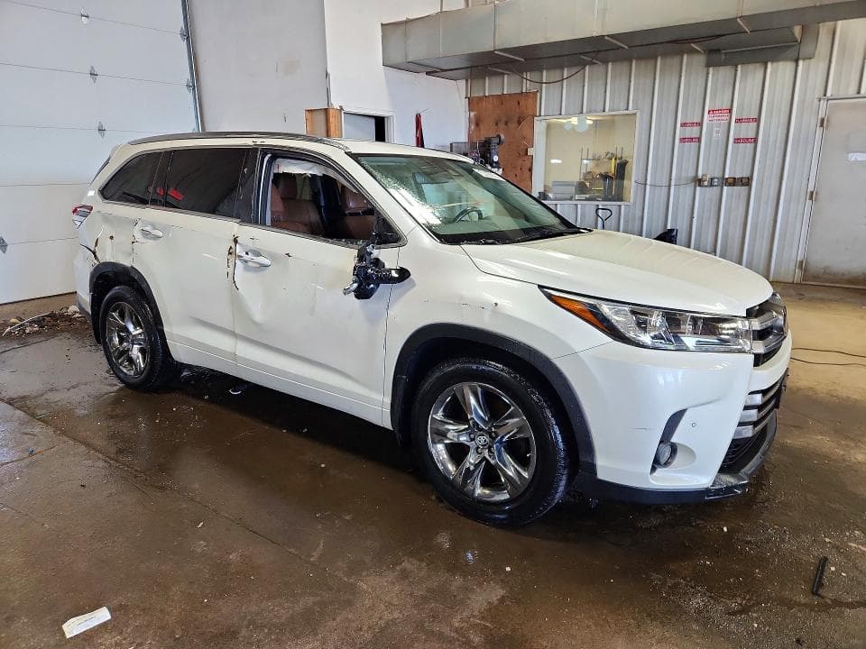 2017 TOYOTA HIGHLANDER LIMITED PLATINUM 4
