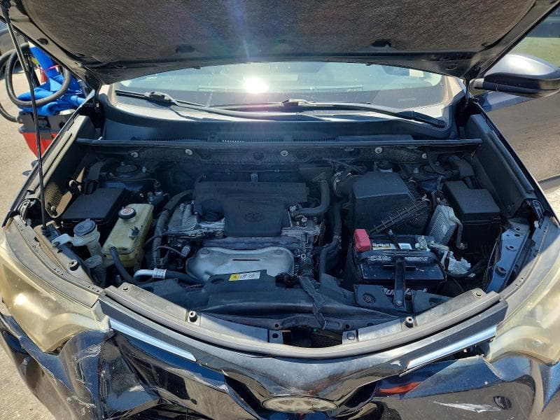 2017 TOYOTA RAV4 LE 11