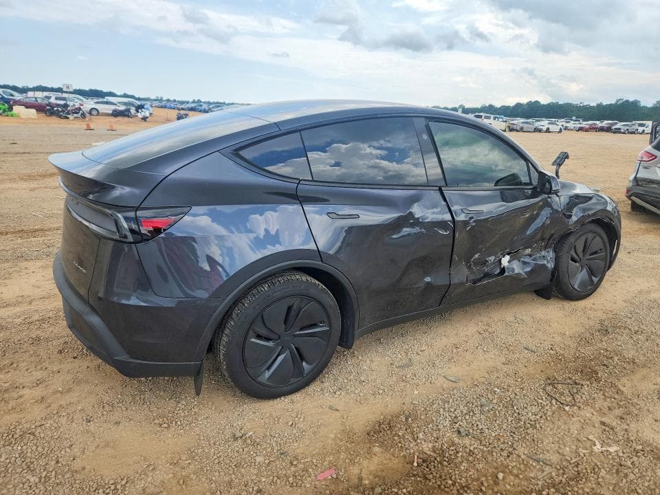 2026 TESLA MODEL Y 3