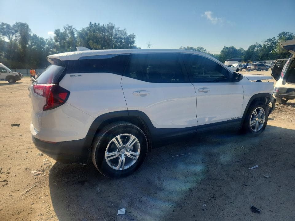 2024 GMC TERRAIN SLE 3