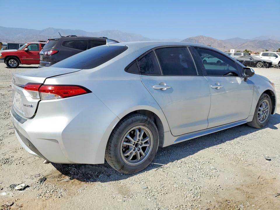 2021 TOYOTA COROLLA LE 3