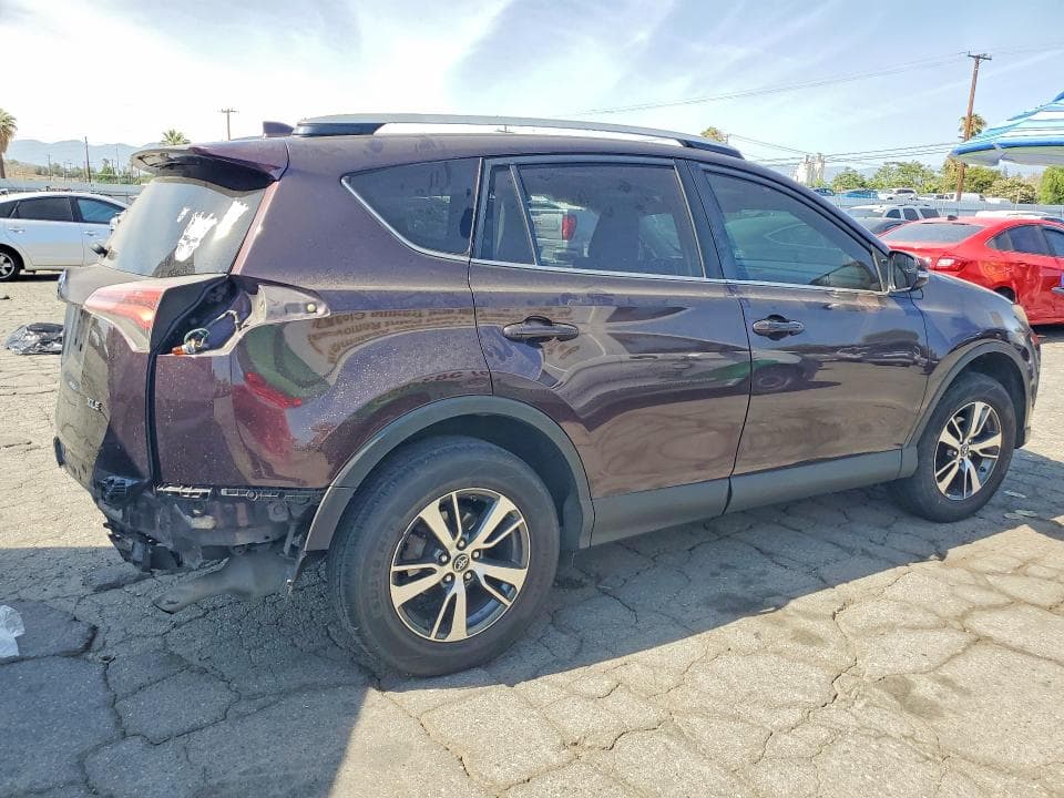 2017 TOYOTA RAV4 XLE 3