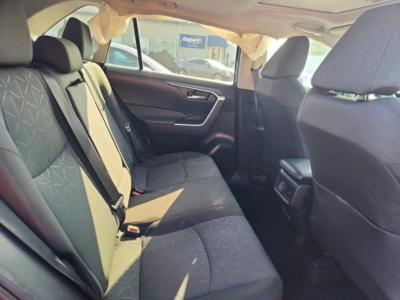 2024 TOYOTA RAV4 XLE 11