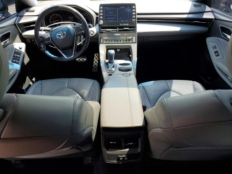 2019 TOYOTA AVALON XSE 8