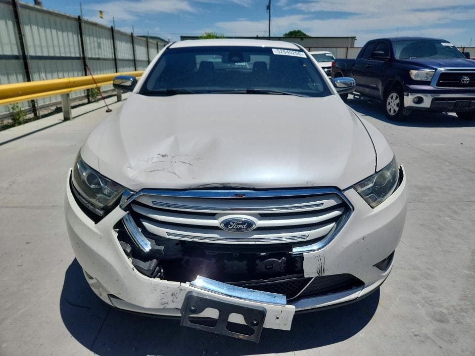 2018 FORD TAURUS LIMITED 5