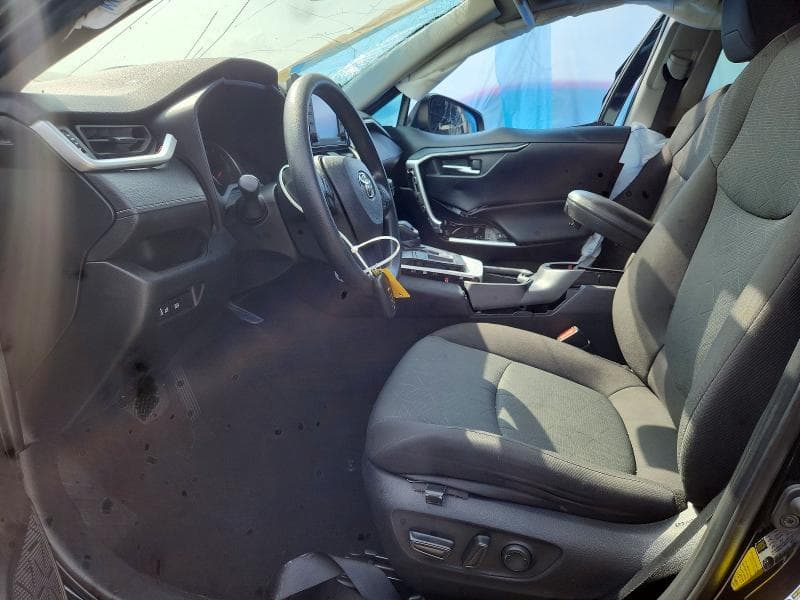 2022 TOYOTA RAV4 XLE 7