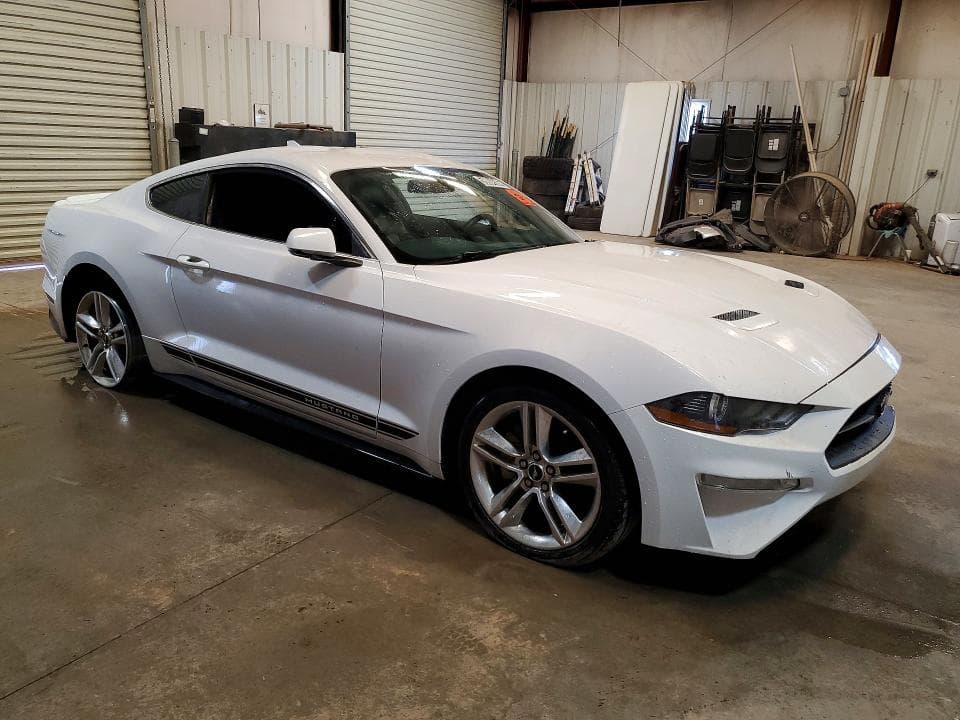 2020 FORD MUSTANG 4