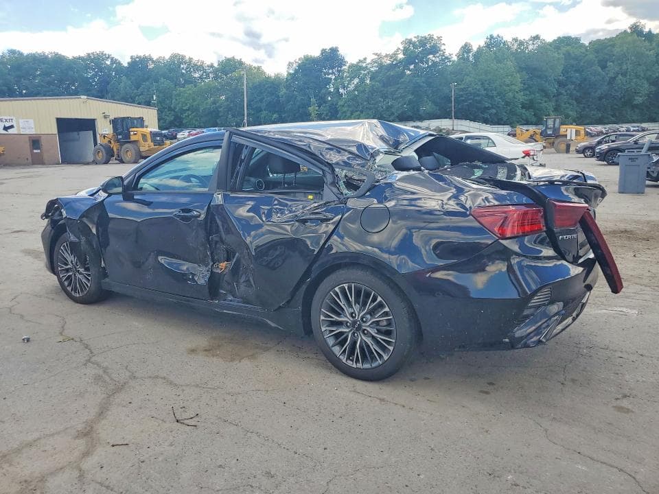 2023 KIA FORTE GT LINE 2