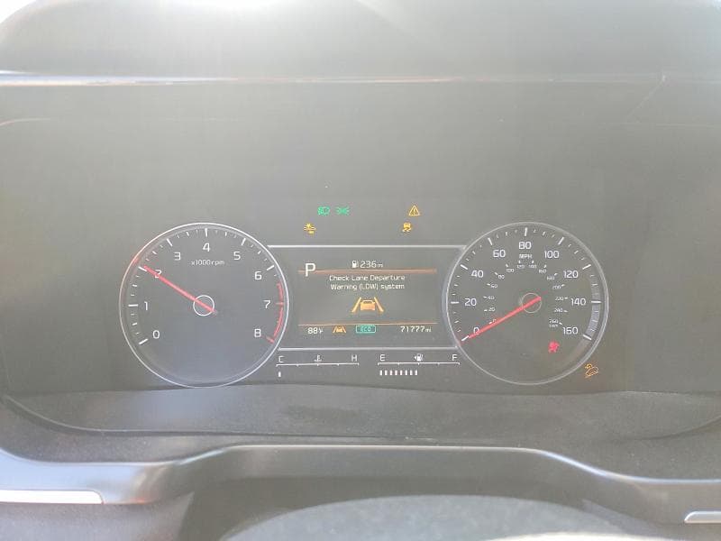 2022 KIA SORENTO LX 9