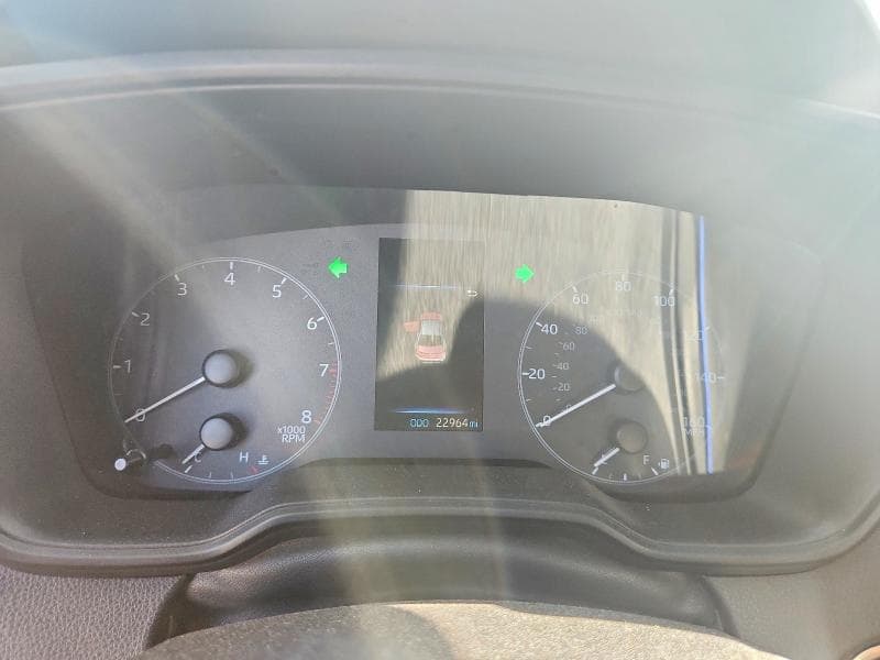 2025 TOYOTA COROLLA SE 9