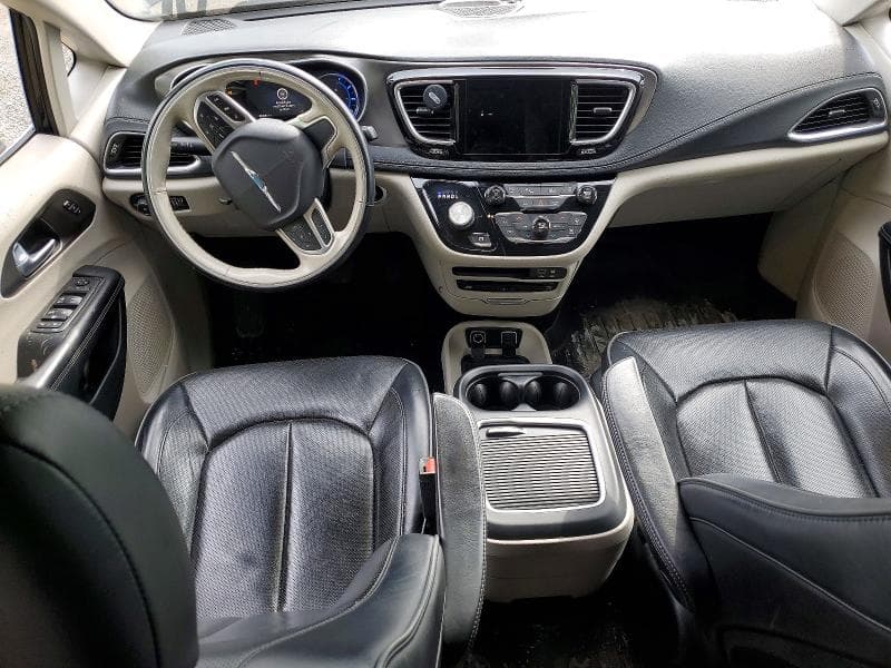 2019 CHRYSLER PACIFICA HYBRID LIMITED 8