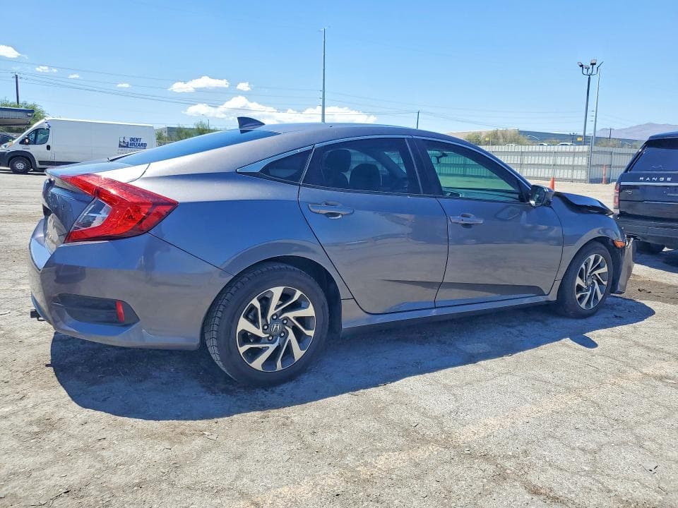 2018 HONDA CIVIC EX 3