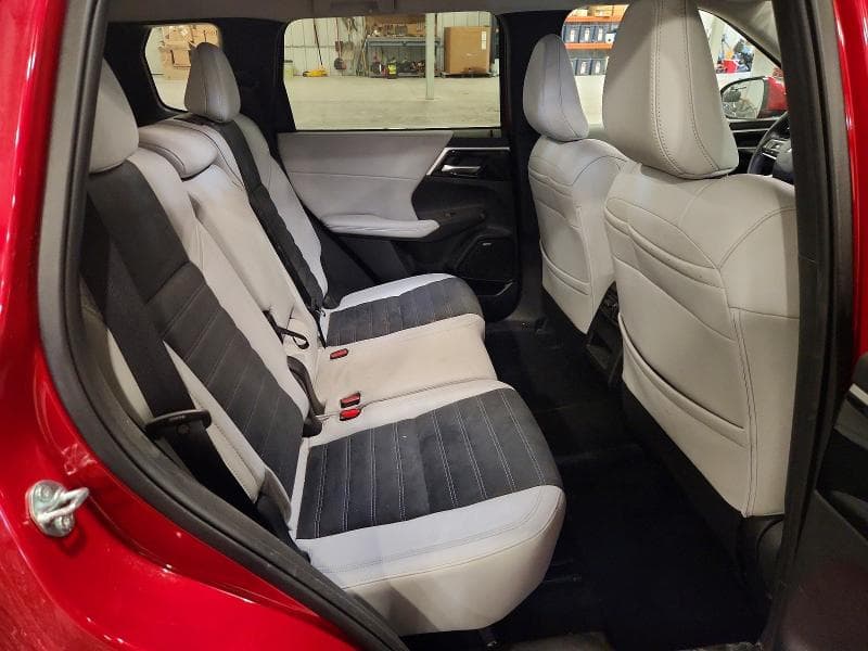 2025 MITSUBISHI OUTLANDER SE 11