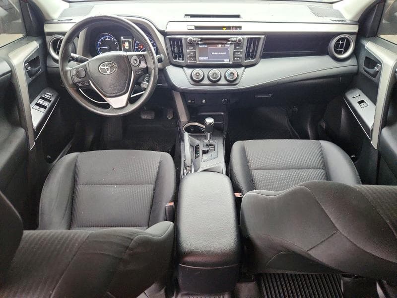 2018 TOYOTA RAV4 LE 8