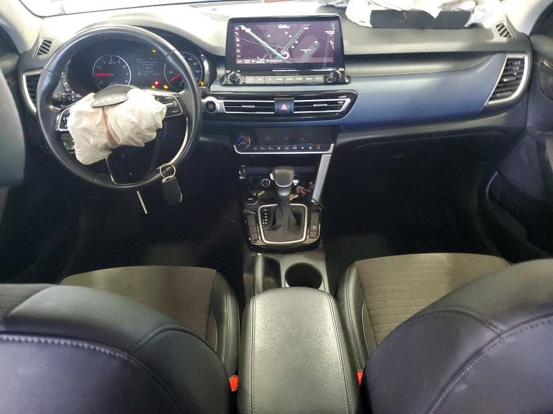 2023 KIA SELTOS S 8