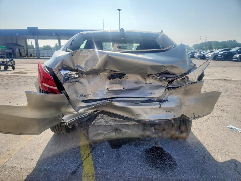 2017 FORD FOCUS SE 6