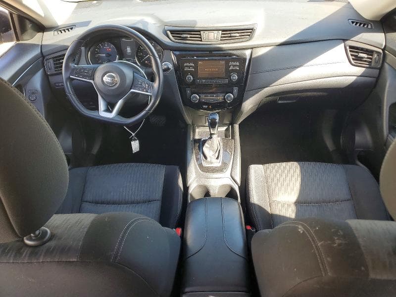 2017 NISSAN ROGUE SV 8