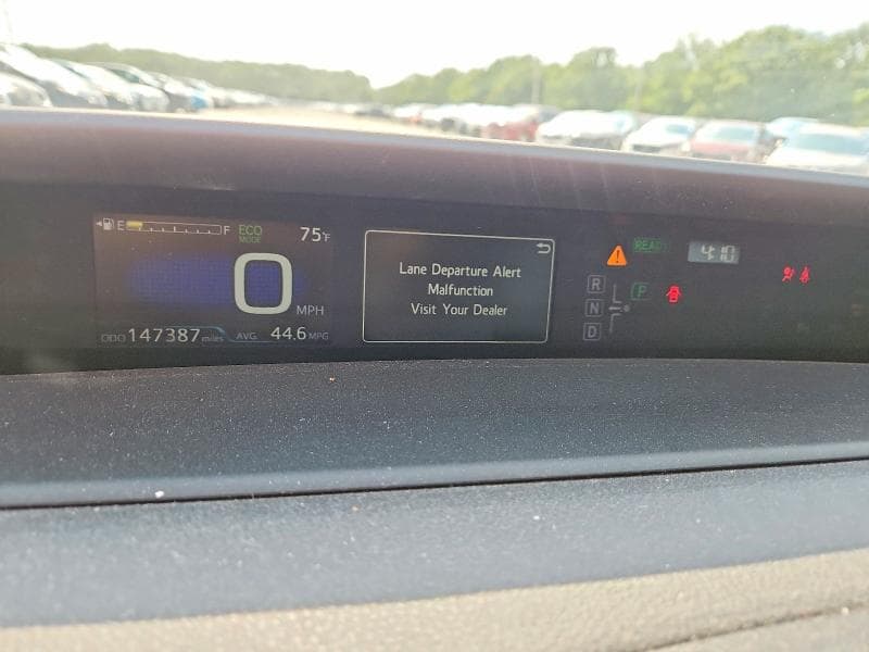 2017 TOYOTA PRIUS TWO 9