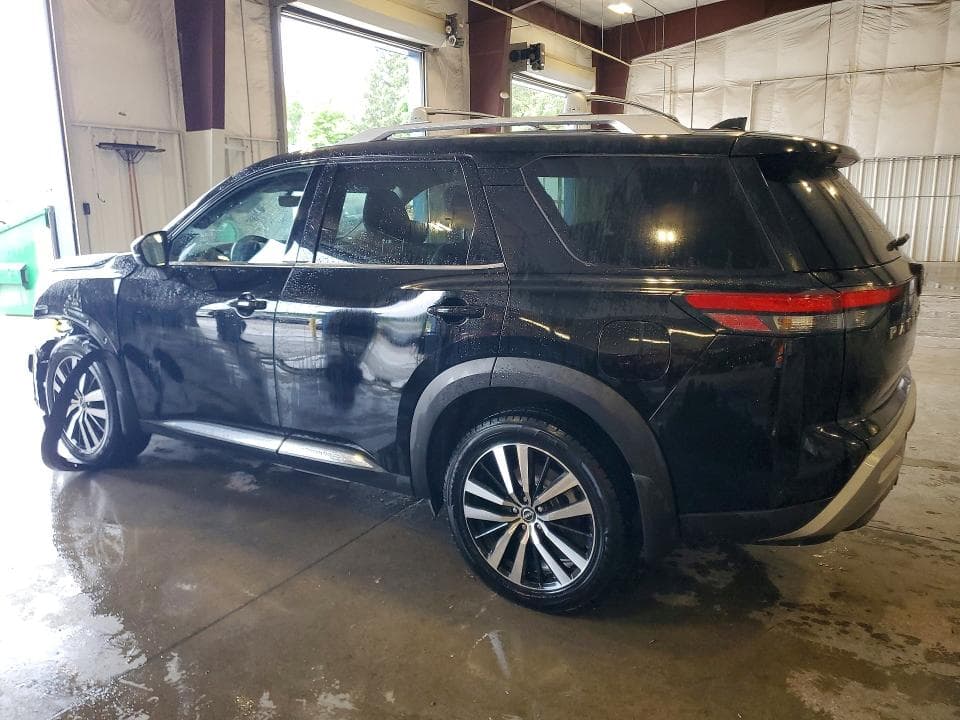 2024 NISSAN PATHFINDER PLATINUM 2