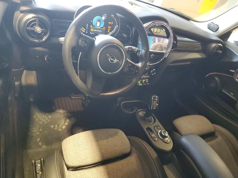 2023 MINI COOPER SE 8