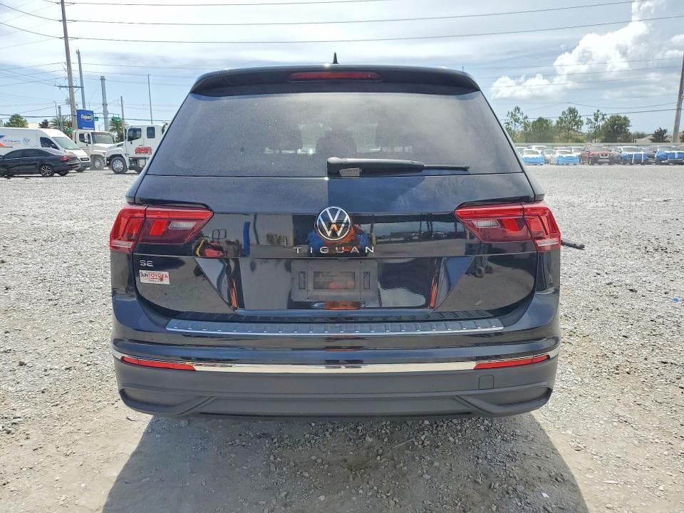 2023 VOLKSWAGEN TIGUAN SE 6