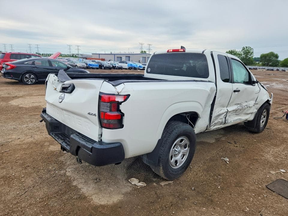 2025 NISSAN FRONTIER S 3