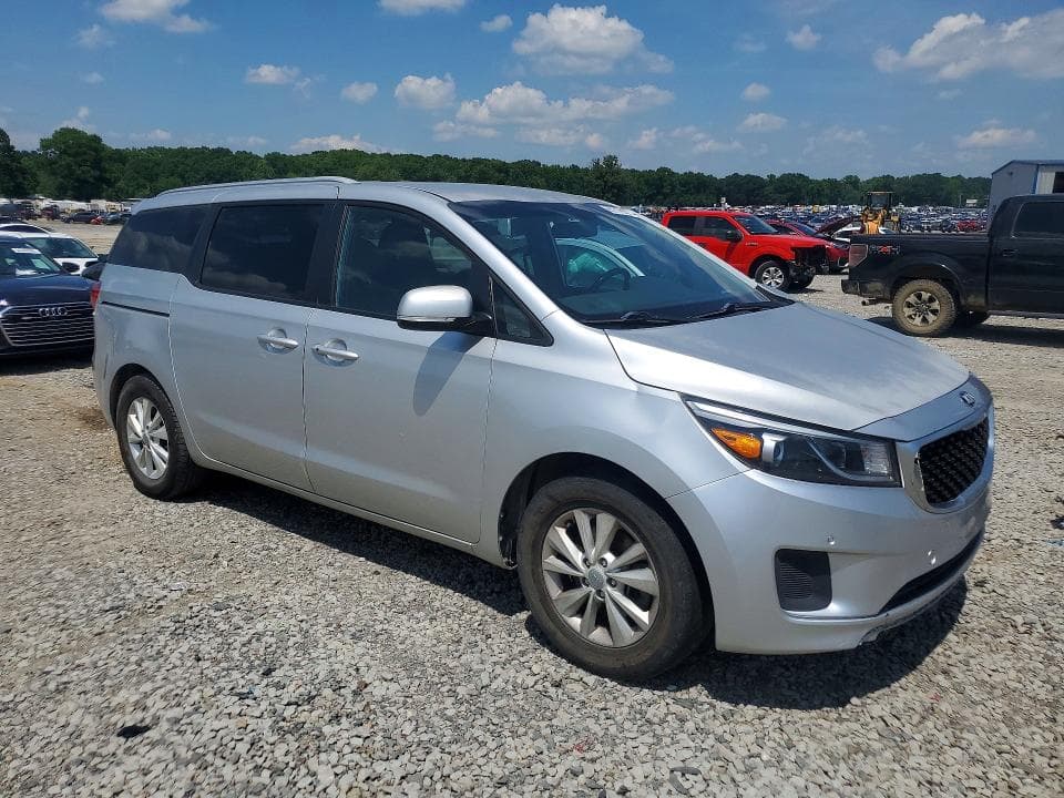 2017 KIA SEDONA LX 4