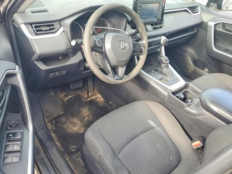 2021 TOYOTA RAV4 LE 8