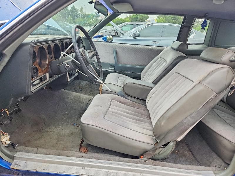 1984 PONTIAC GRAND PRIX LE 7