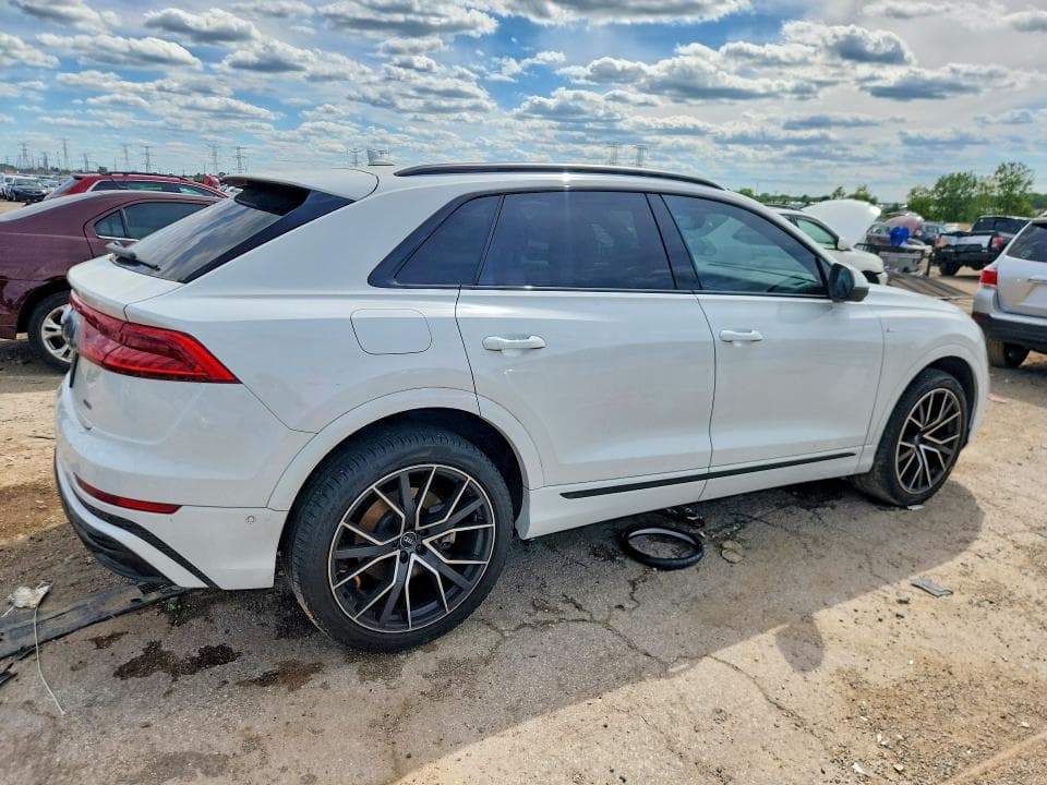 2021 AUDI Q8 PROGRESSIV 3