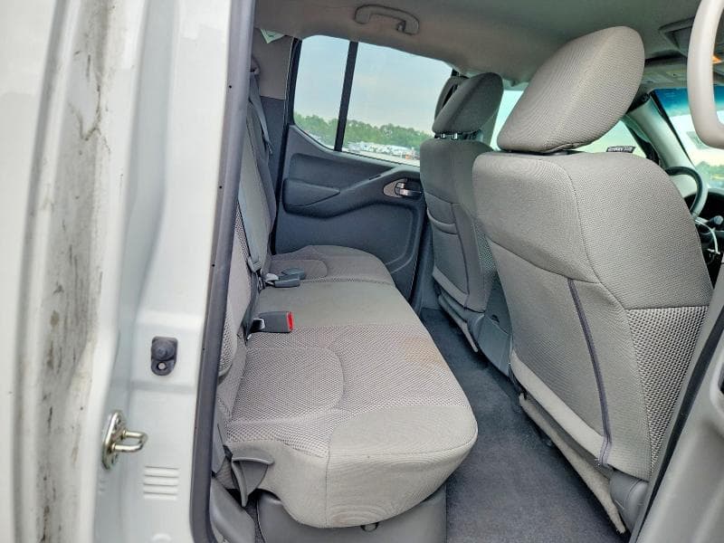 2019 NISSAN FRONTIER SV 10