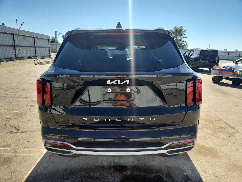 2022 KIA SORENTO S 6