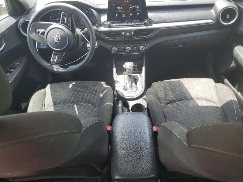 2021 KIA FORTE FE 8
