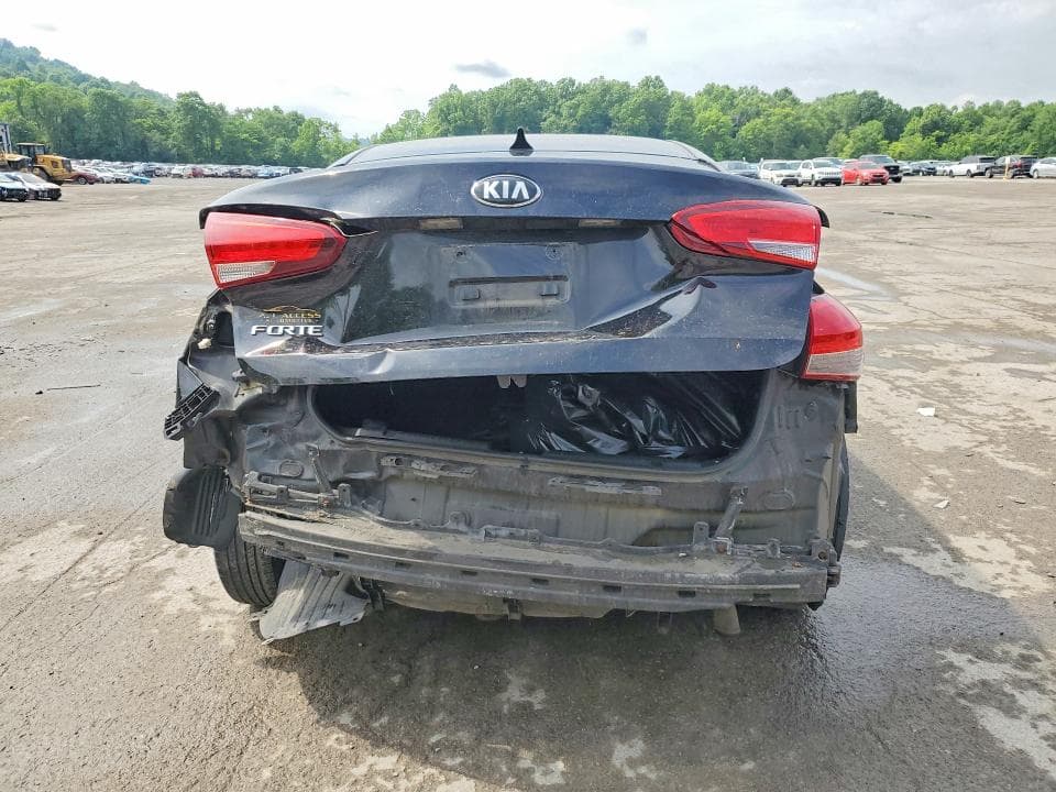 2017 KIA FORTE LX 6