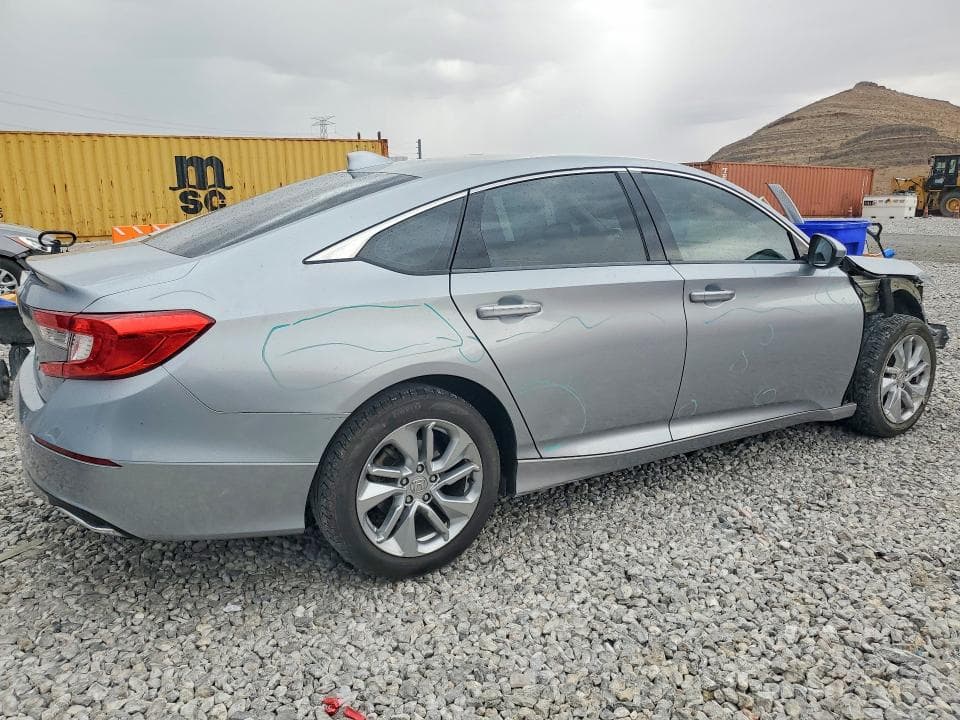 2018 HONDA ACCORD LX 3