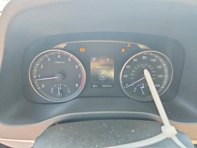 2017 HYUNDAI ELANTRA LIMITED 9