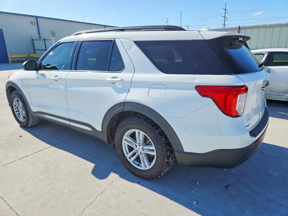 2021 FORD EXPLORER XLT 2
