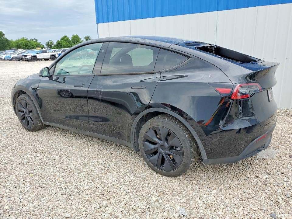 2025 TESLA MODEL Y 2