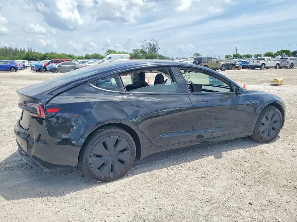 2026 TESLA MODEL 3 3