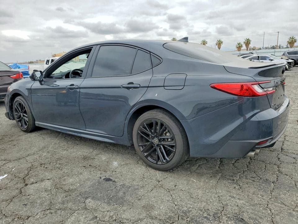 2025 TOYOTA CAMRY SE 2